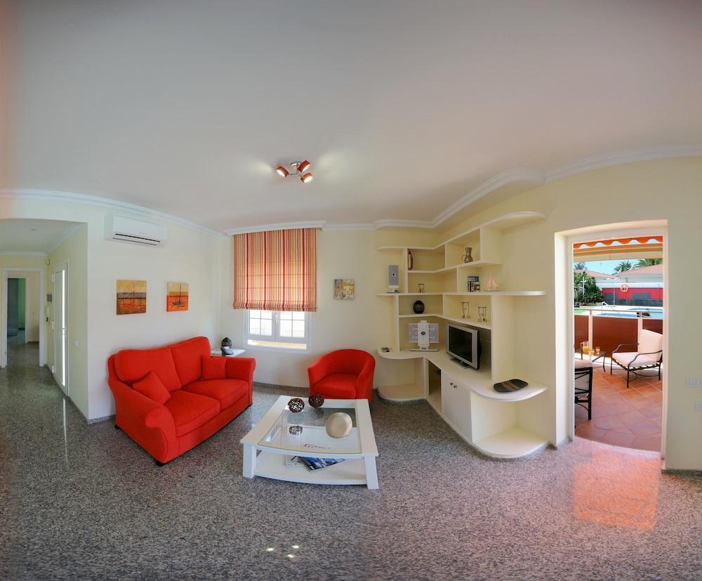 מספאלומס Siesta Suites מראה חיצוני תמונה